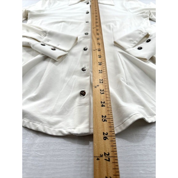 Fisico Christina‎ Ferrari Blouse Women's Small Cream Mother Pearl Buttons Preppy - Picture 10 of 13